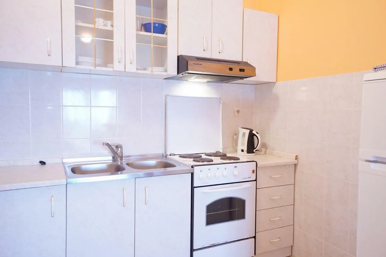 Apartments Branka Zambratija  3*, Zambratija (Istria)