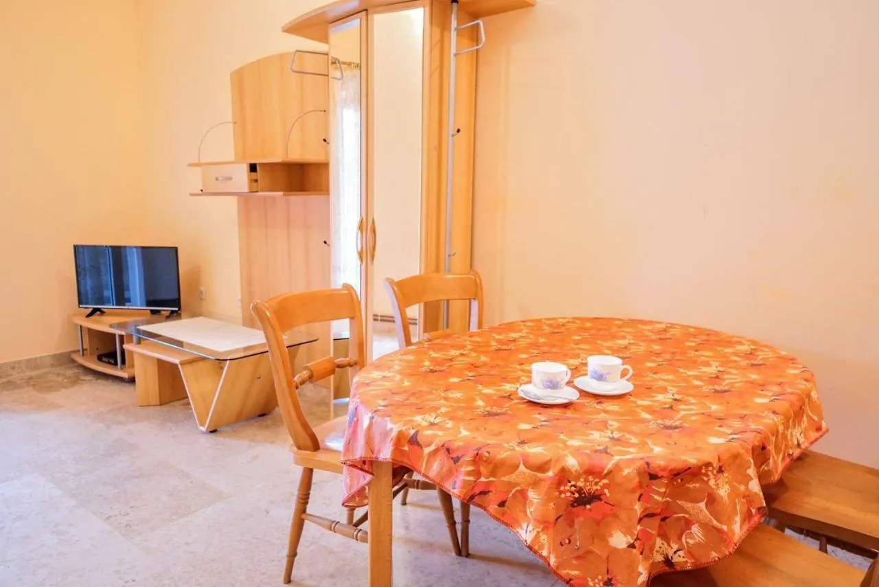 Pensión Apartments Branka Zambratija