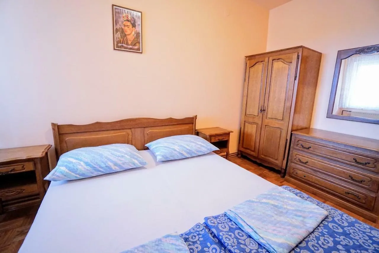 Apartments Branka Zambratija  Gasthof Zambratija (Istria)