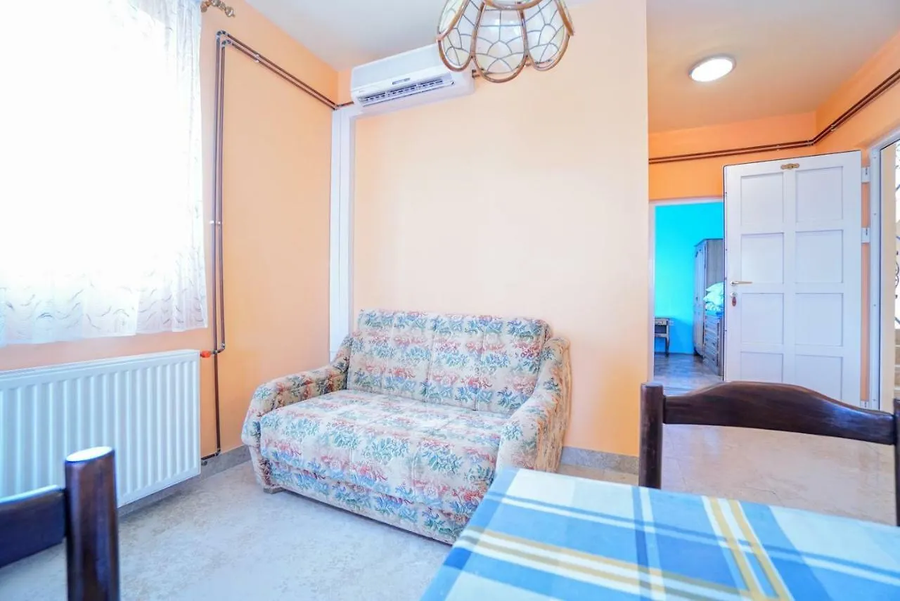 Apartments Branka Zambratija